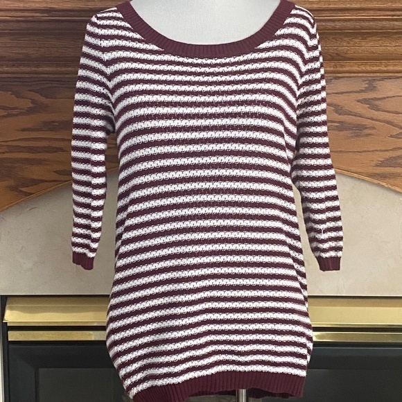 Quiksilver Scoop‎ Neckline Striped Pullover Sweater Sz. M NWOT - Picture 1 of 12
